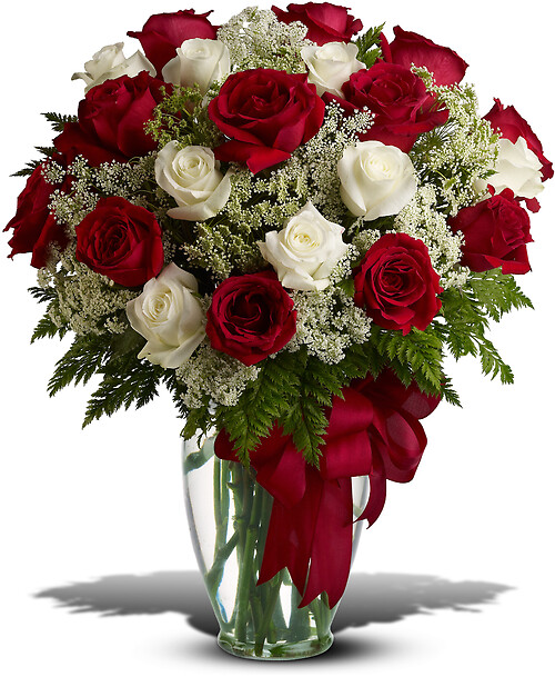 Love&#039;s Divine - 20 Premium Long Stemmed Roses